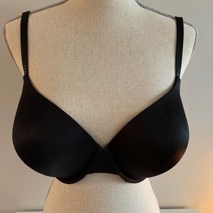 Victoria’s Secret 38DD Bra in Black